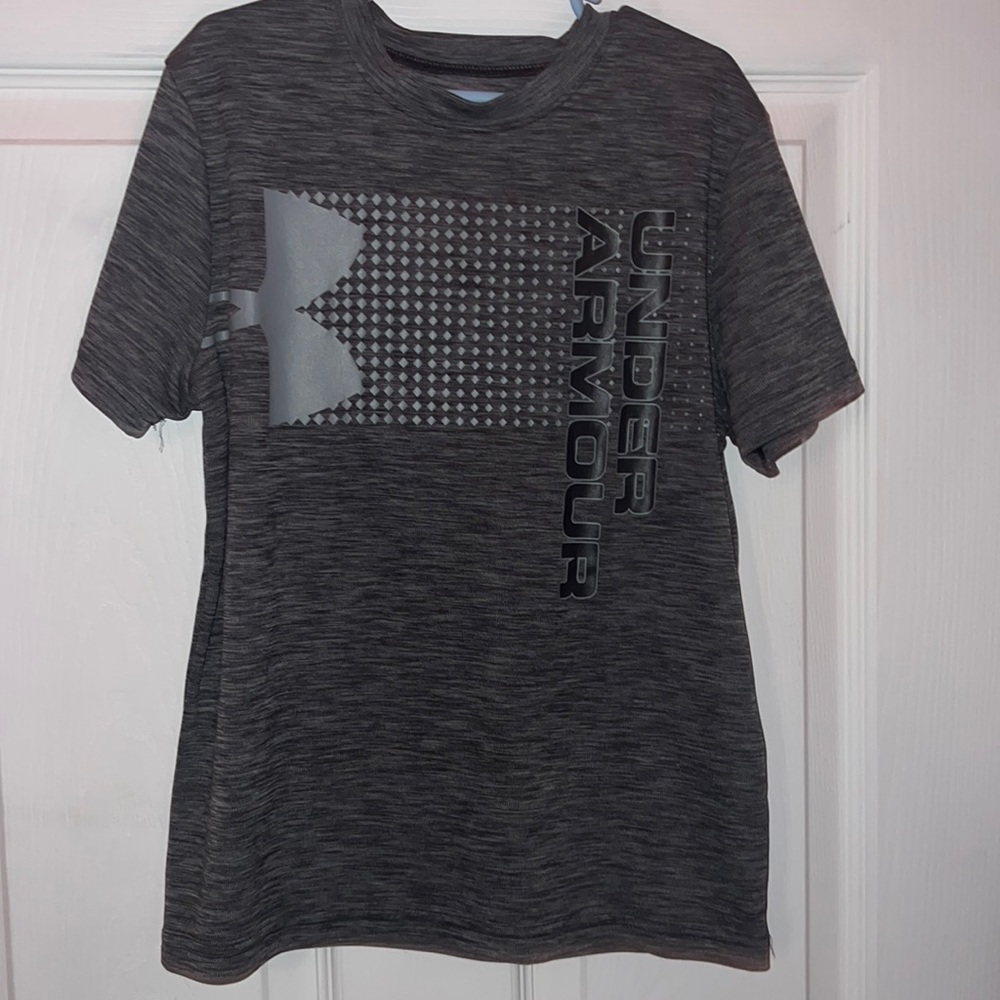 Under Armour tee